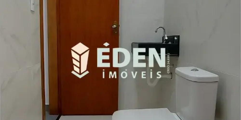 iE63v66lrTf_47116a3eb13d40701
