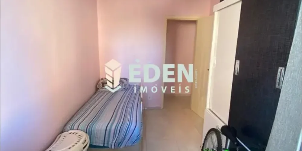Varanda gourmet de apartamento com churrasqueira e vista para o bairro Campolim em Sorocaba