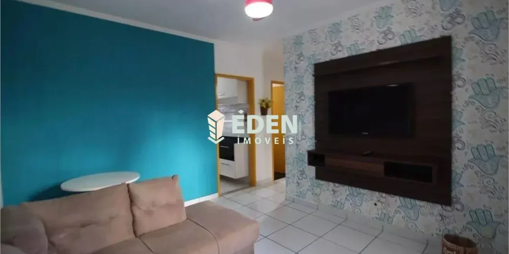 Fachada de casa térrea com portão e garagem no bairro Jardim Nathalia em Sorocaba