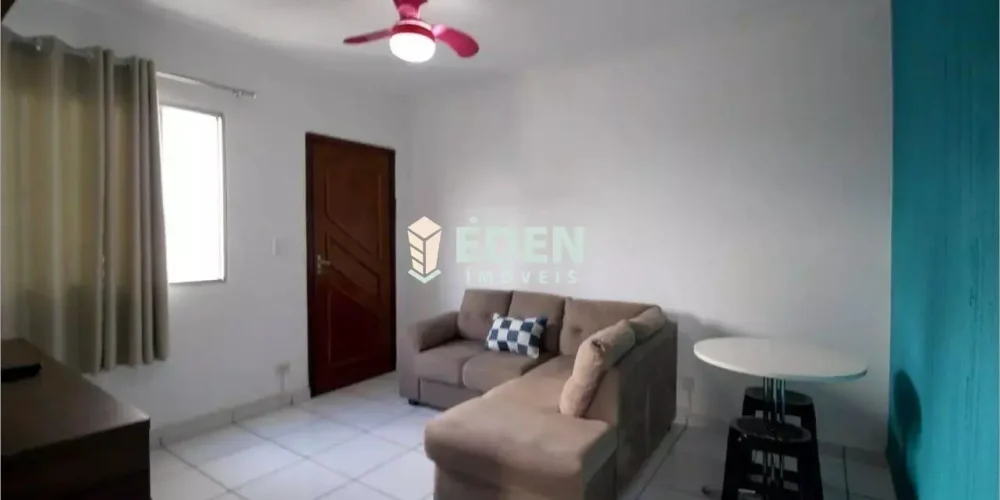 Fachada de casa térrea com garagem e portão no bairro Jardim Nathalia em Sorocaba