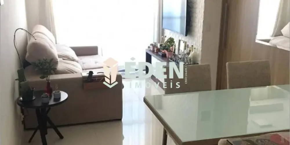 Fachada de casa térrea com portão fechado e garagem no Jardim Nathalia em Sorocaba