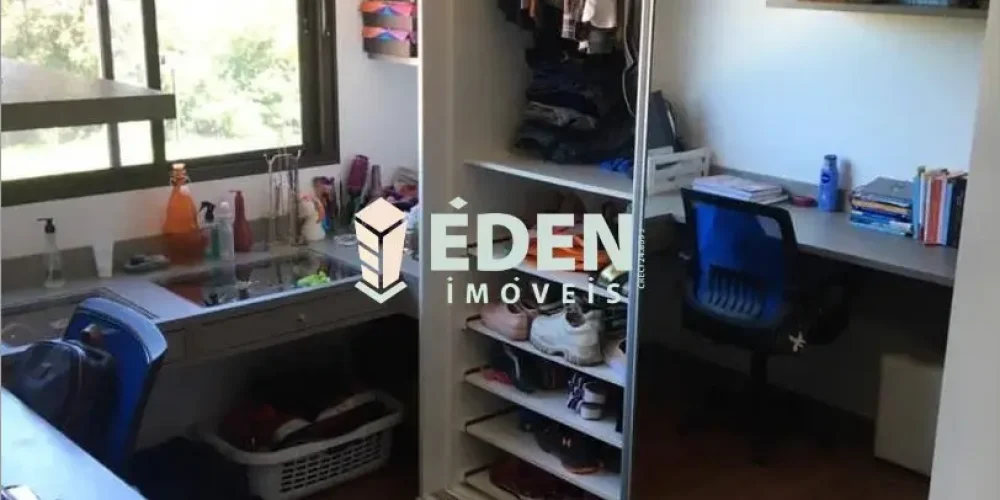 Fachada de casa térrea com garagem coberta localizada no bairro Jardim Nathalia em Sorocaba